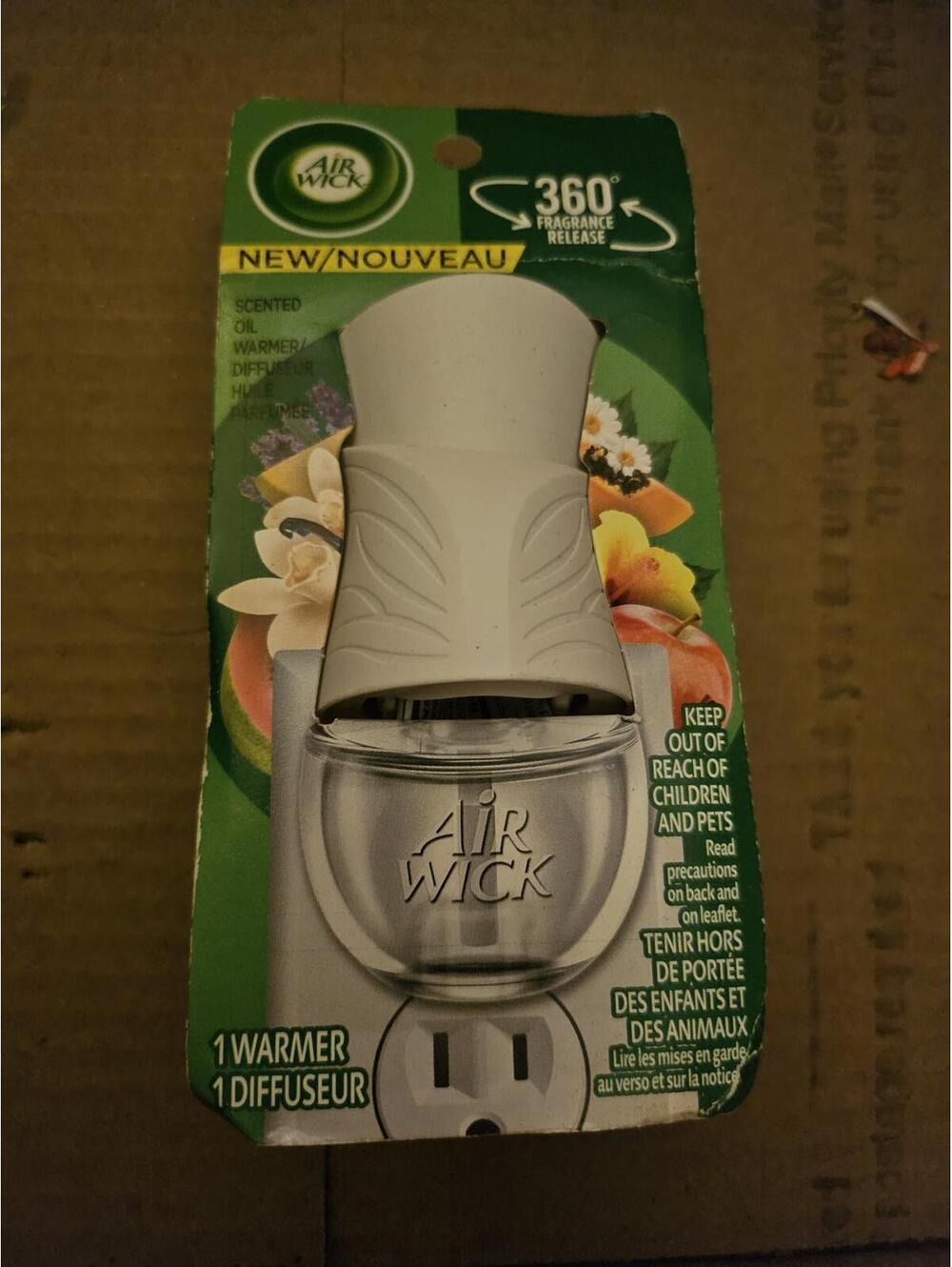 Air Wick plug in Scented Oil Warmer, 1 Count, Essential Oils, Air Freshen no oil
